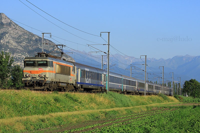 BB 22209.JPG